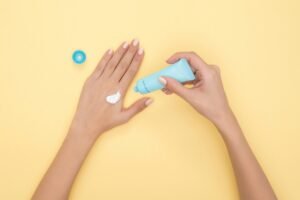 ड्राई स्किन के लिए सनस्क्रीन | Best Sunscreen For Dry Skin 2025